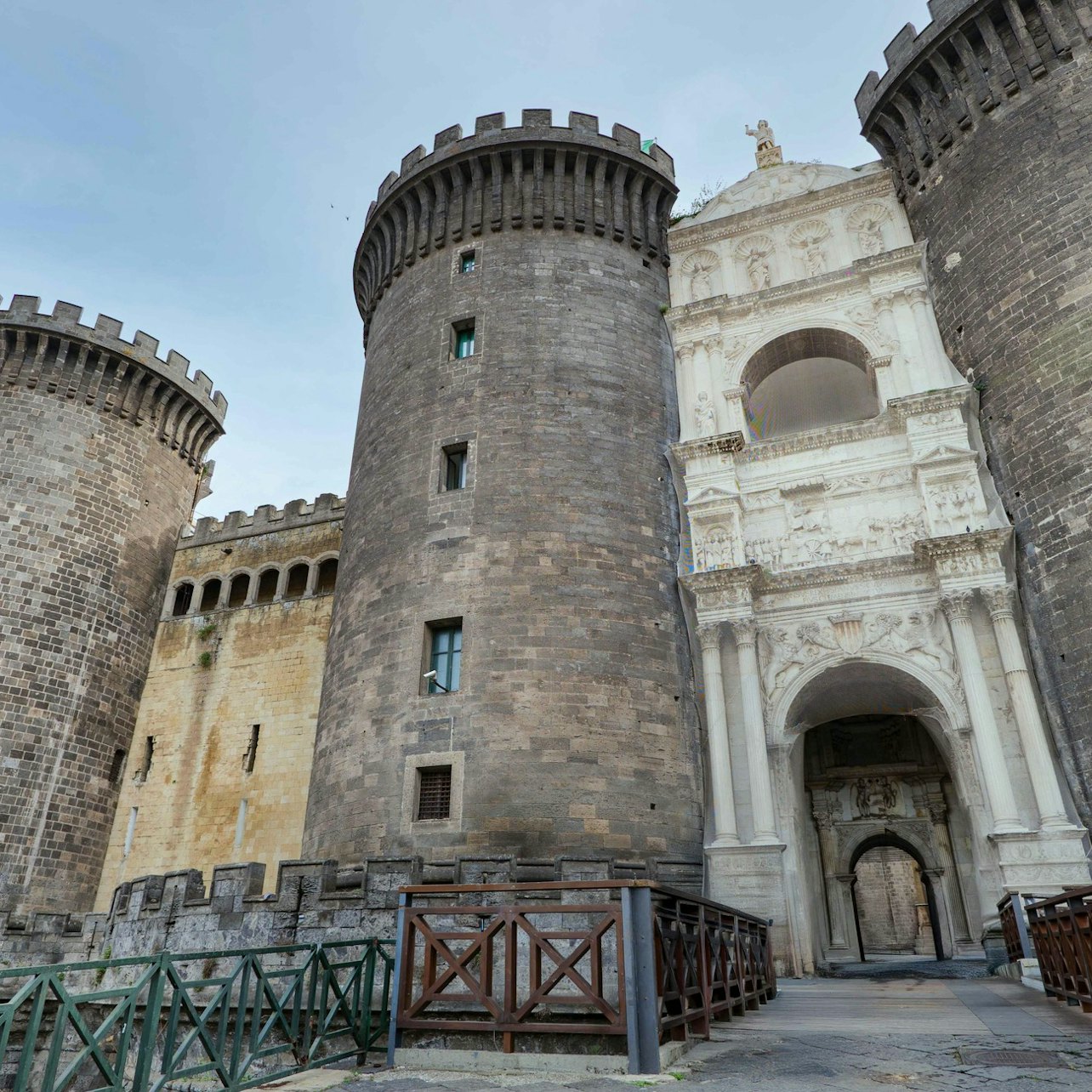 Arco di trionfo di Castel Nuovo a Napoli